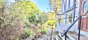 Photo 21- click for photo gallery